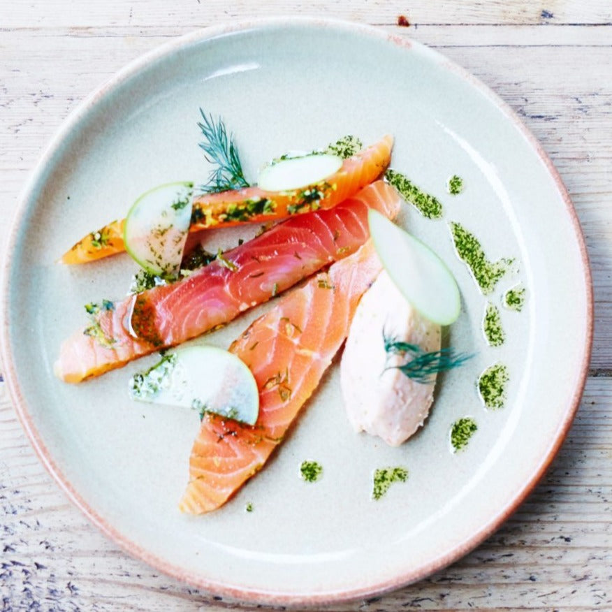 Gin and Tonic with Gin, Juniper, Grapefruit & Lime