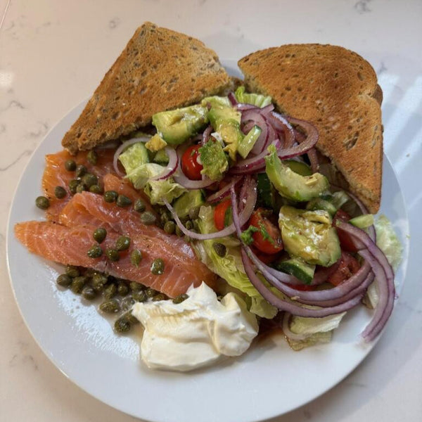 Gin and Tonic with Gin, Juniper, Grapefruit & Lime